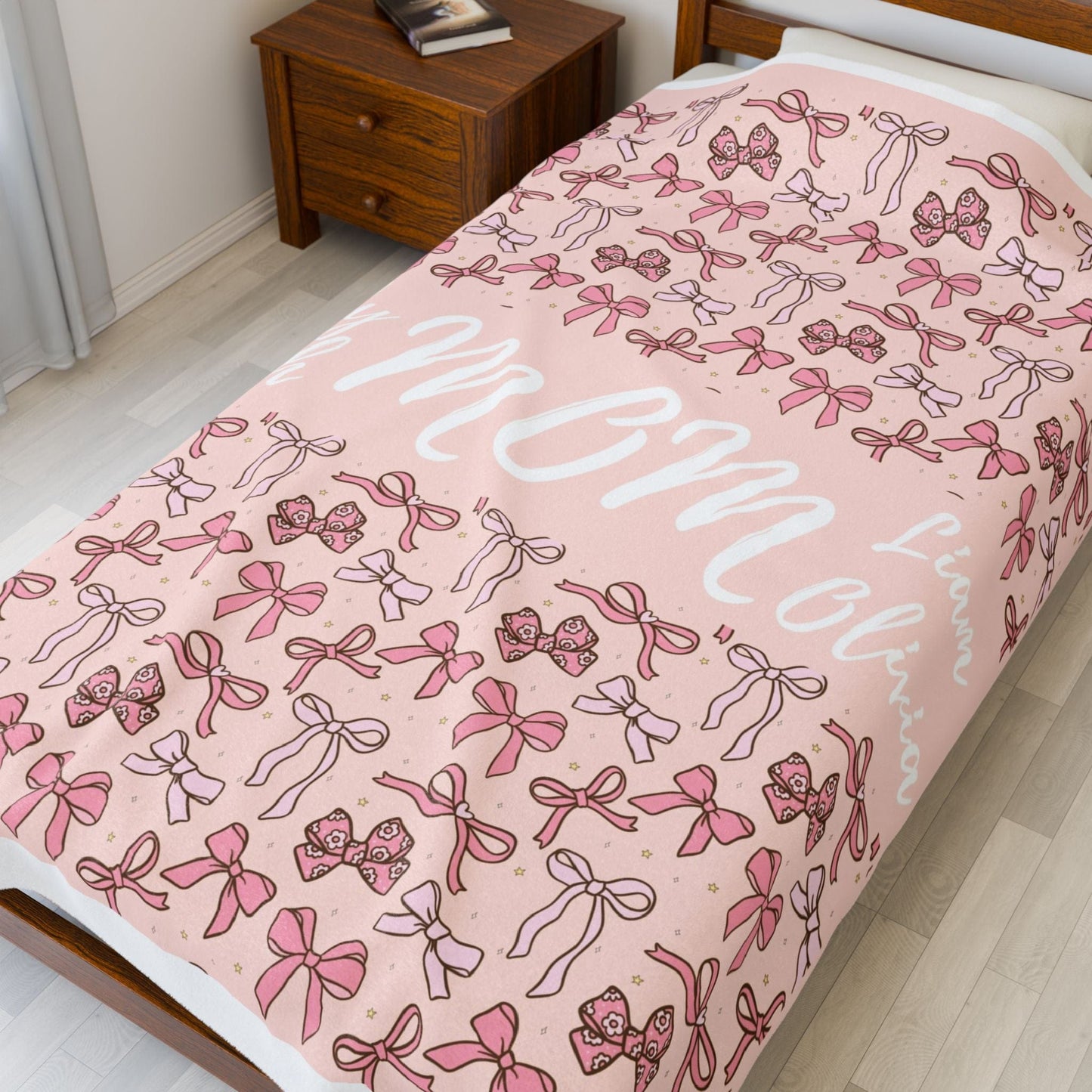 Personalized Name Bow Blanket - Mom Coquette Blanket With Children's name